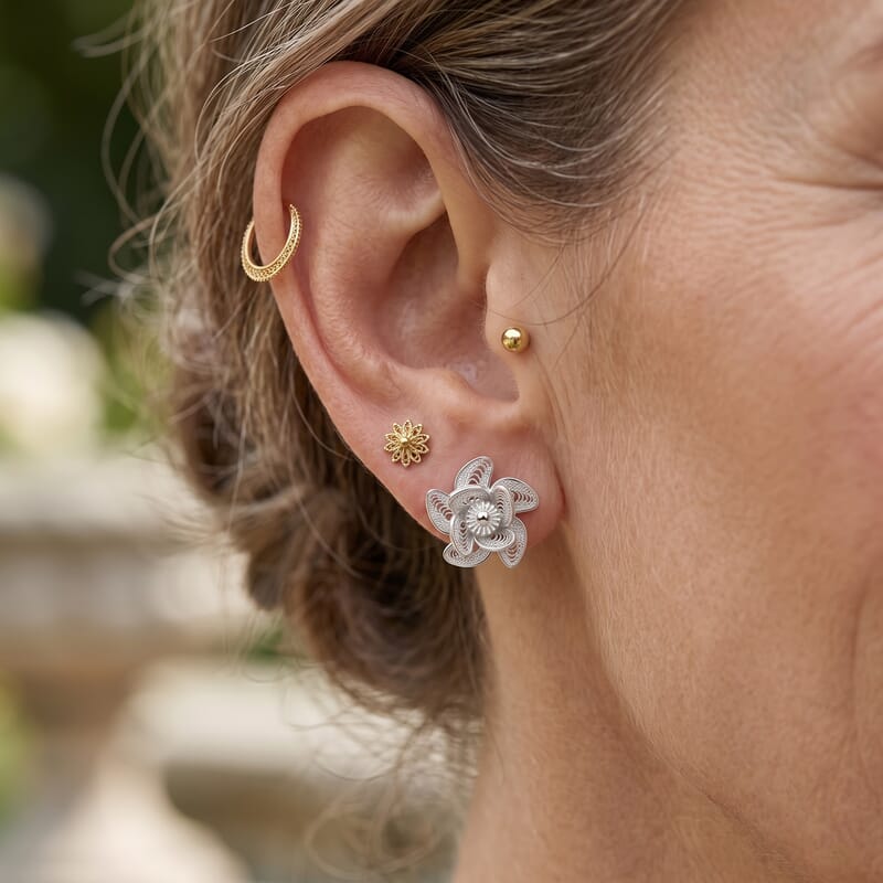 Textured Flower Stud Earrings in Sterling Silver 2.40 Grams