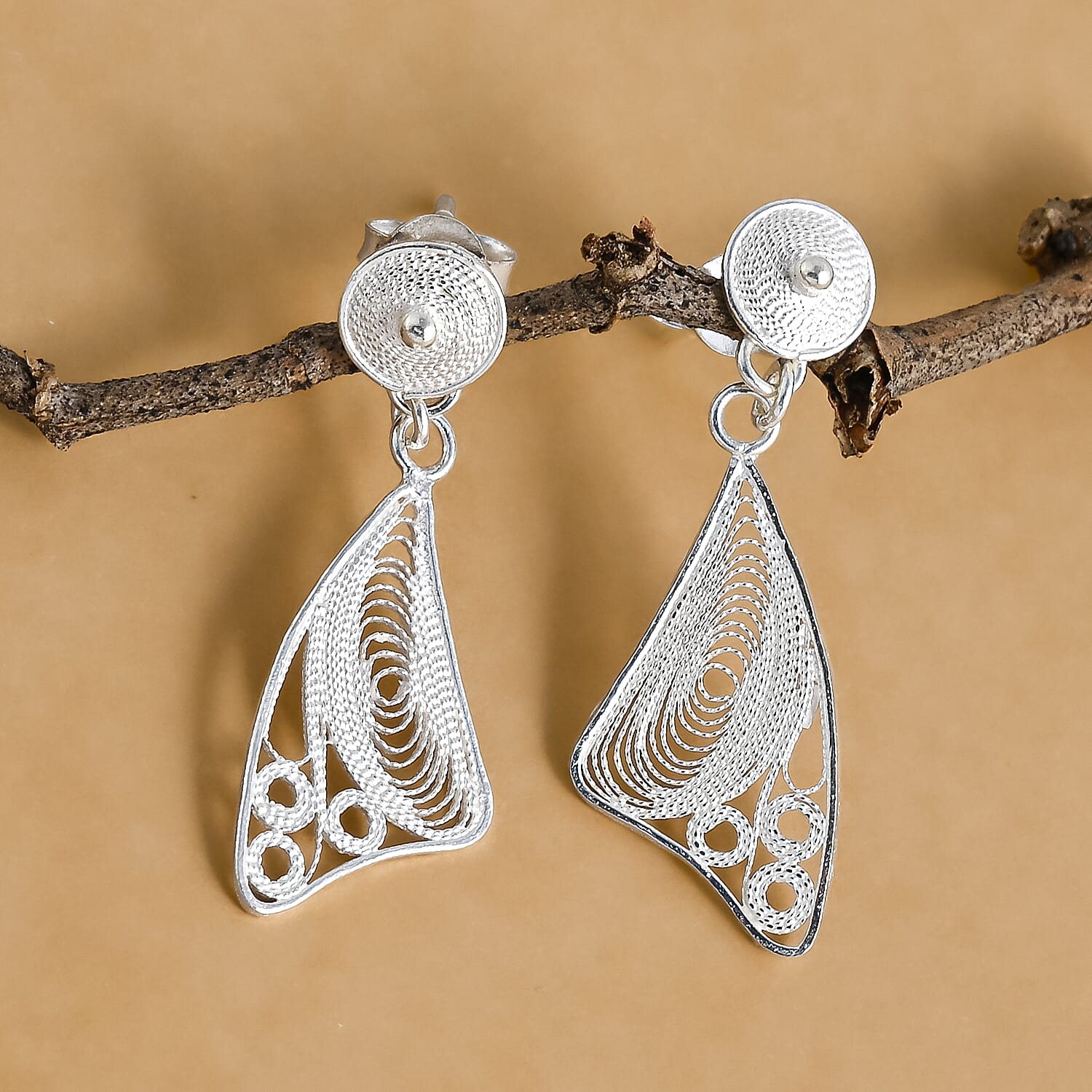 Filigree Fan Dangle Earrings in Sterling Silver 2.25 Grams