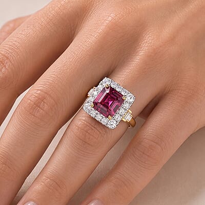 Certified & Appraised AAA Malawi Magenta Garnet and Luxuriant Lab Grown Diamond G-H SI 4.90 ctw Ring in 10K Yellow Gold (Size 6.0)