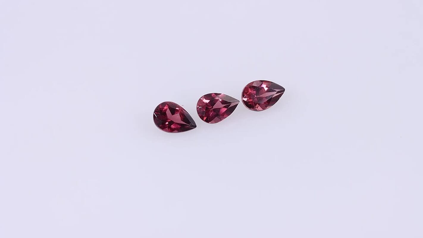AA Orissa Rose Garnet Set of 3 (Pear 6x4 mm) 1.34 ctw