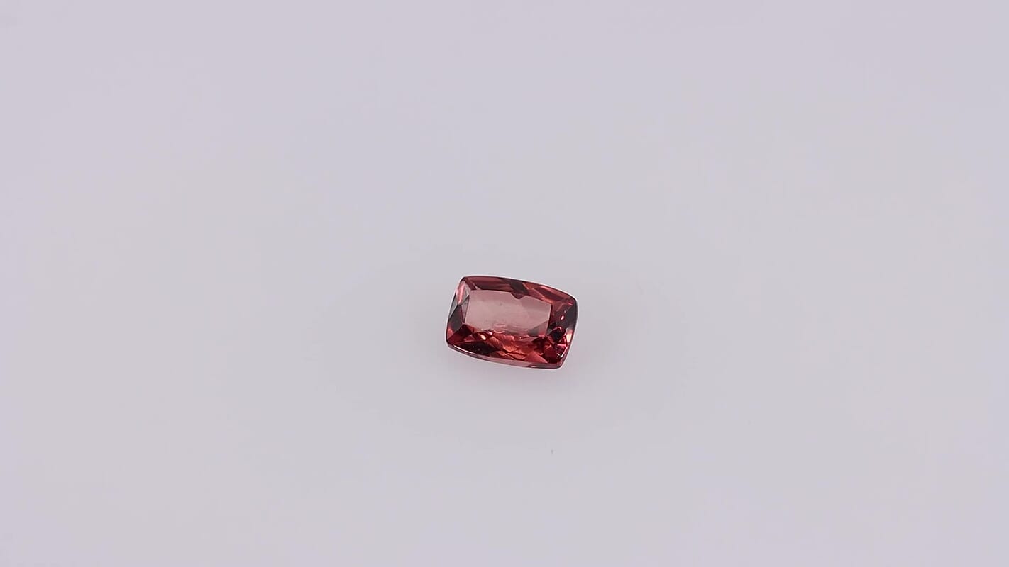 Red Garnet (Cush 6x4 mm) 0.36 ctw