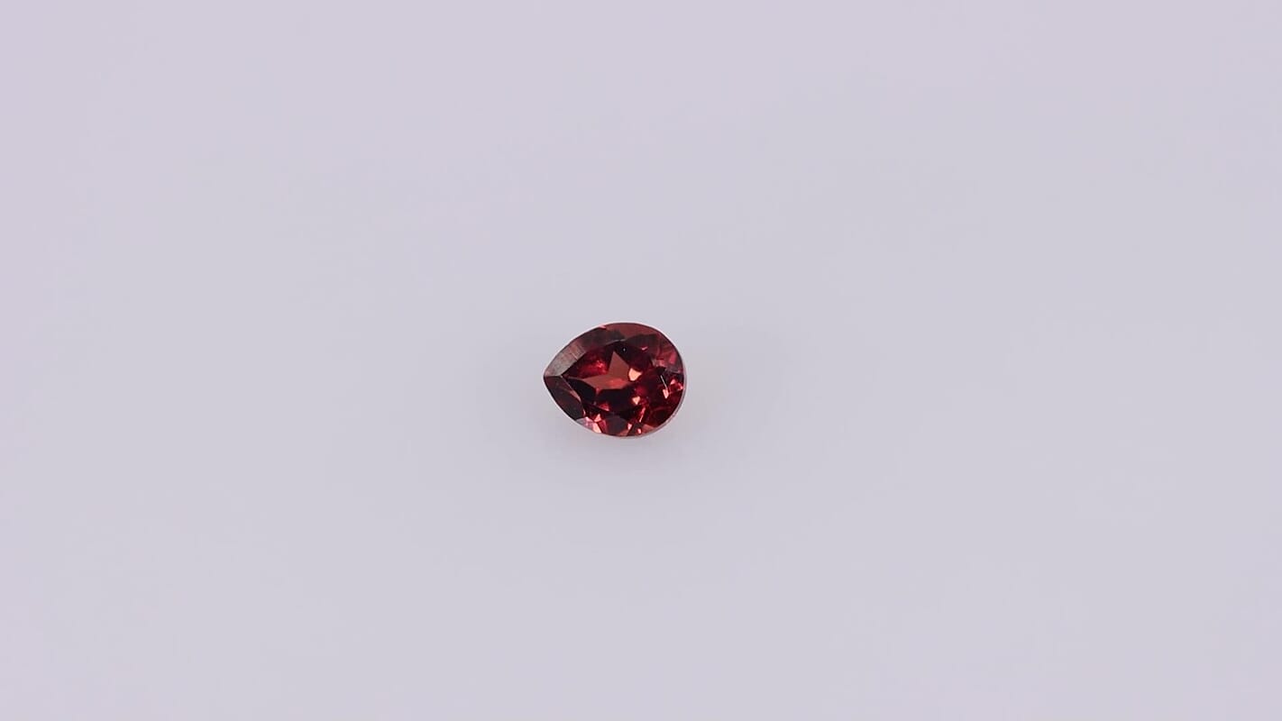 Red Garnet (Pear 5x4 mm) 0.28 ctw