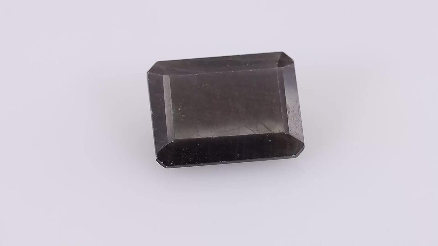 Silver Sapphire (Oct 16x12 mm) 11.22 ctw