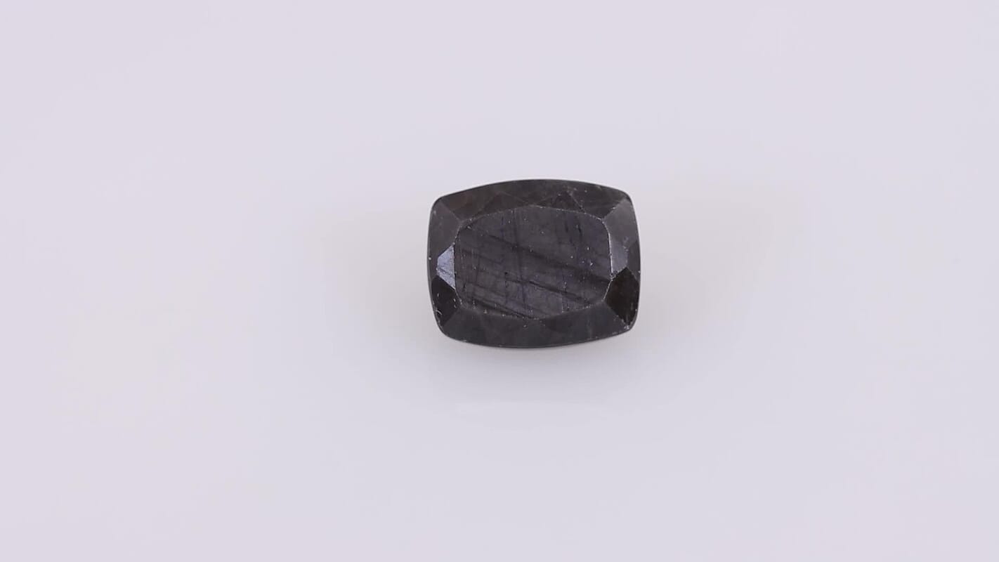 Silver Sapphire (Cush 10x8 mm) 3.95 ctw