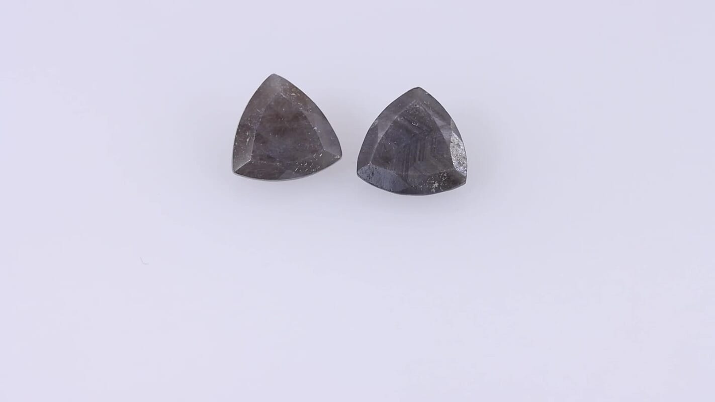 Silver Sapphire Set of 2 (Tril 6 mm) 1.56 ctw