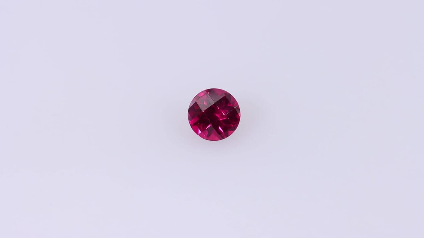 Lab Created Ruby (Rnd 5 mm) 0.61 ctw