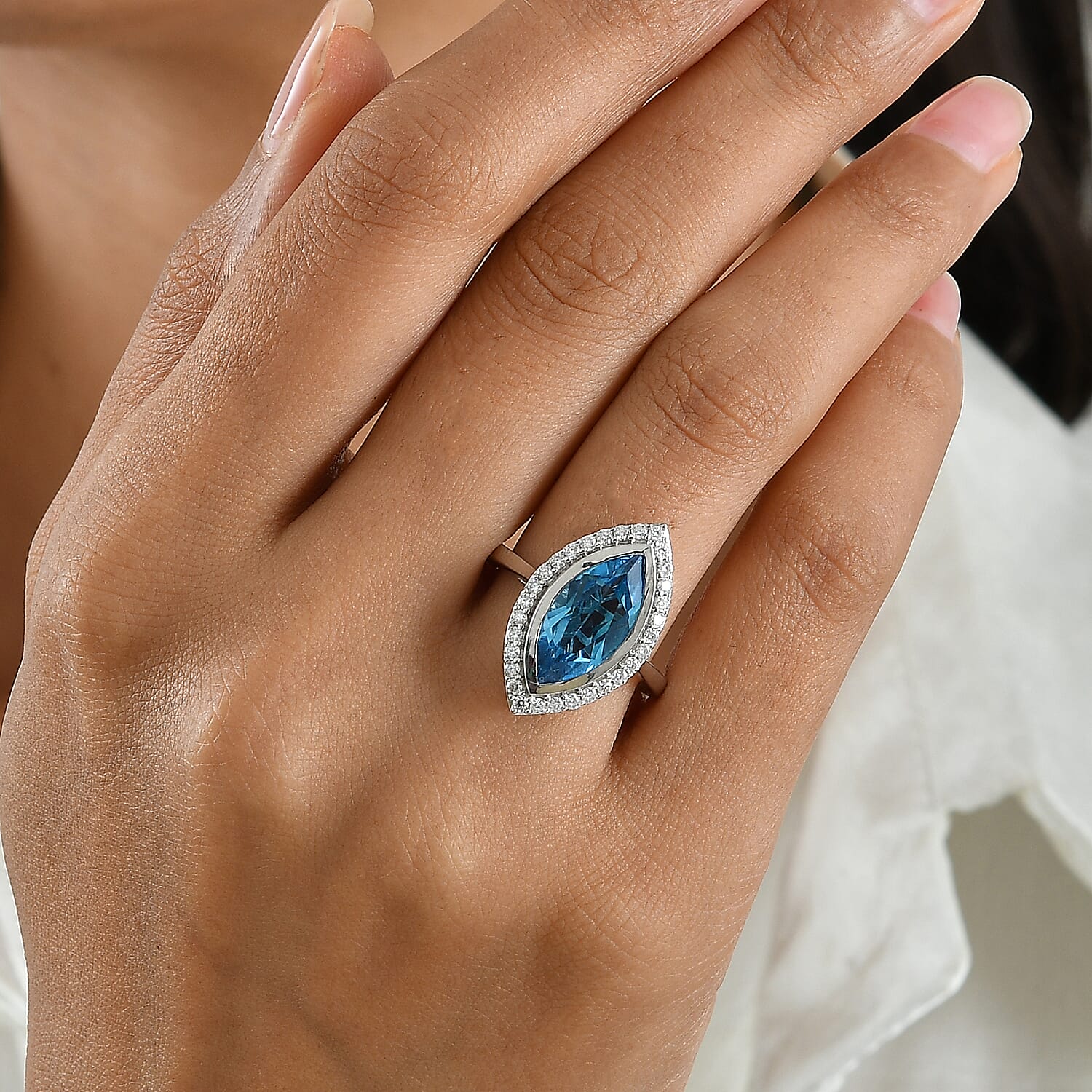 D'Joy Premium Swiss Blue Topaz and Moissanite 5.30 ctw Eternal Blue Ring in Rhodium Over Sterling Silver (Size 6.0)