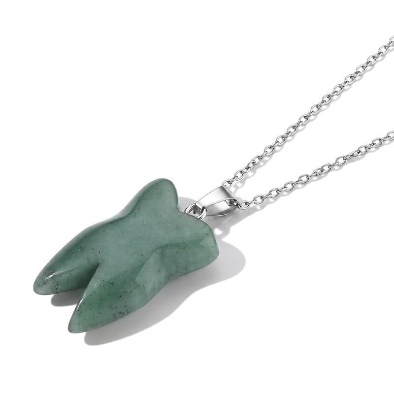 Green Aventurine 45.00 ctw Tooth Pendant Necklace in Stainless Steel (20 inches)