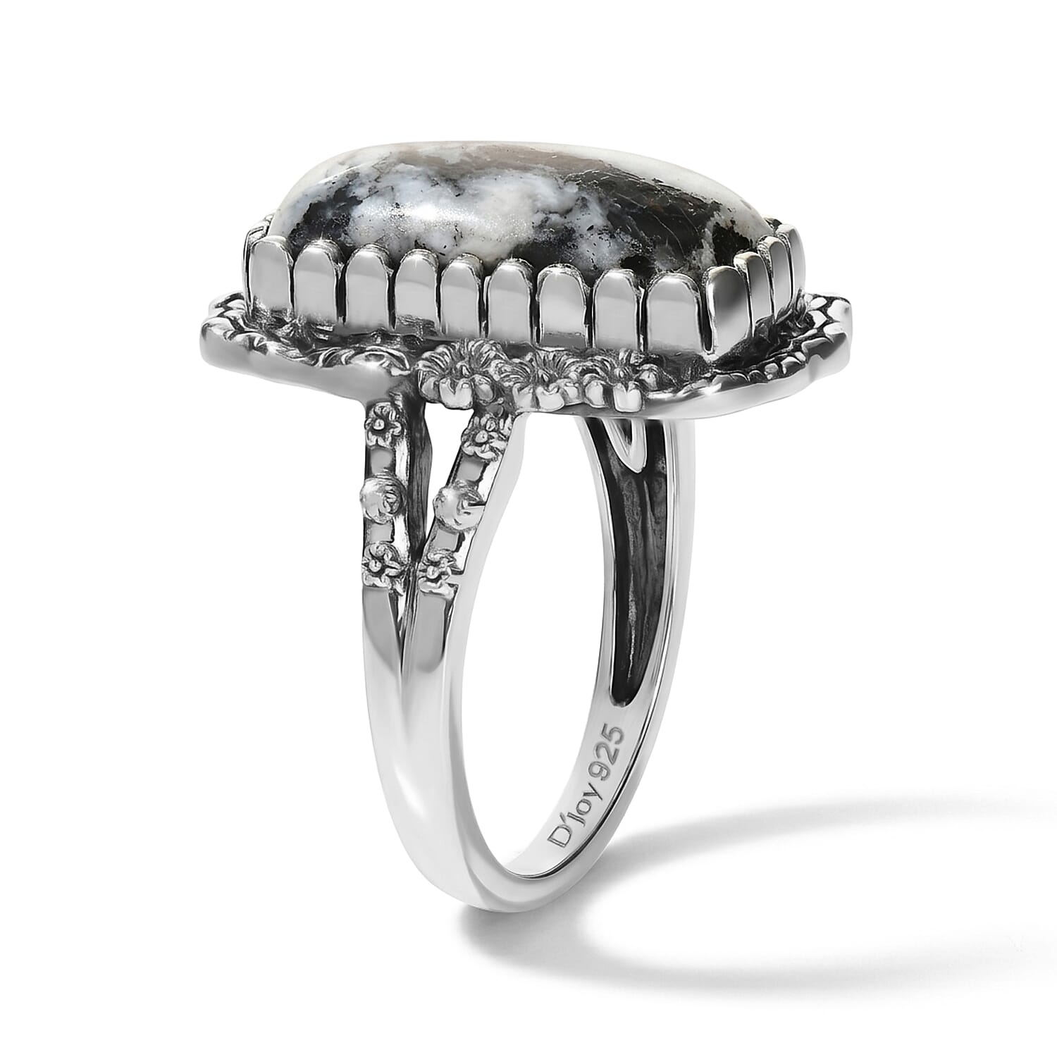 D'Joy Artisan Crafted Premium White Buffalo 6.15 ctw Desert Serpent Ring in Sterling Silver (Size 6.0)