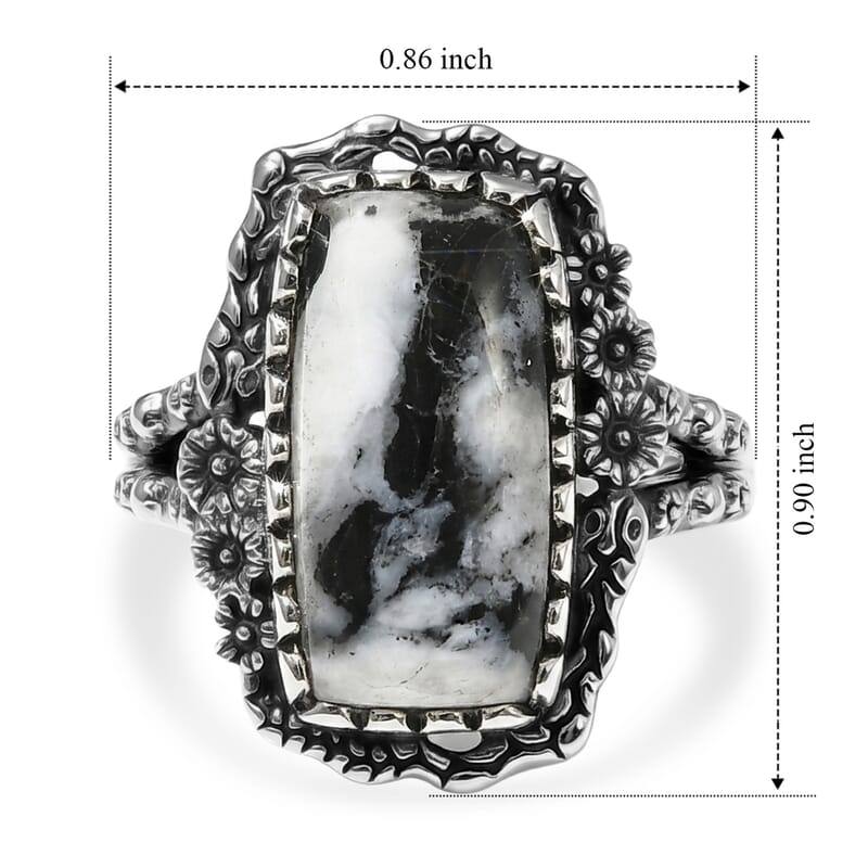 D'Joy Artisan Crafted Premium White Buffalo 6.15 ctw Desert Serpent Ring in Sterling Silver (Size 6.0)