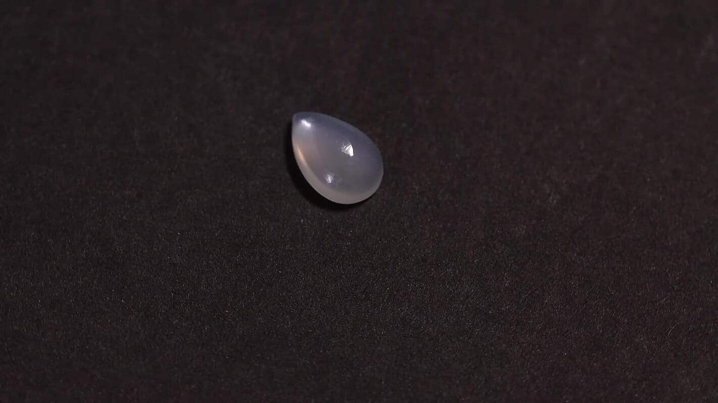 White Moonstone (Pear 8x5 mm) 0.58 ctw