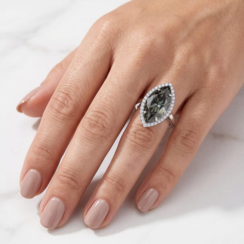 D'Joy Green and White Moissanite 9.35 ctw Verdant Halo Grand Ring in Rhodium Over Sterling Silver (Size 10.0)