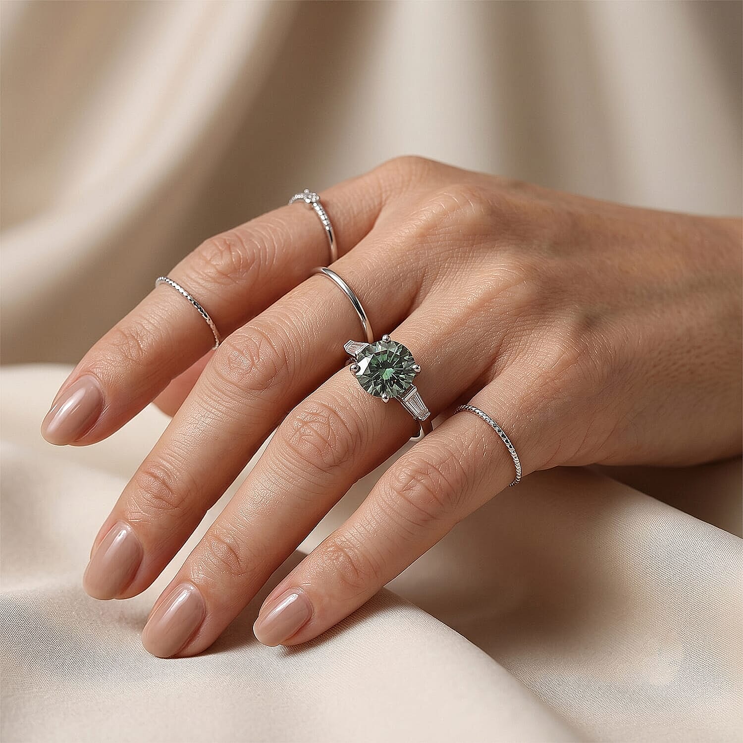 D'Joy Green and White Moissanite (Rnd 10mm) Ring in Rhodium Over Sterling Silver (Size 5.0) 4.00 ctw