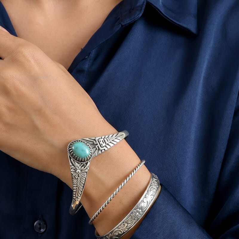 D'Joy Artisan Crafted Premium Tahoe Nevada Turquoise 8.60 ctw Southwest Blossom Cuff Bracelet in Sterling Silver (7.25 In)