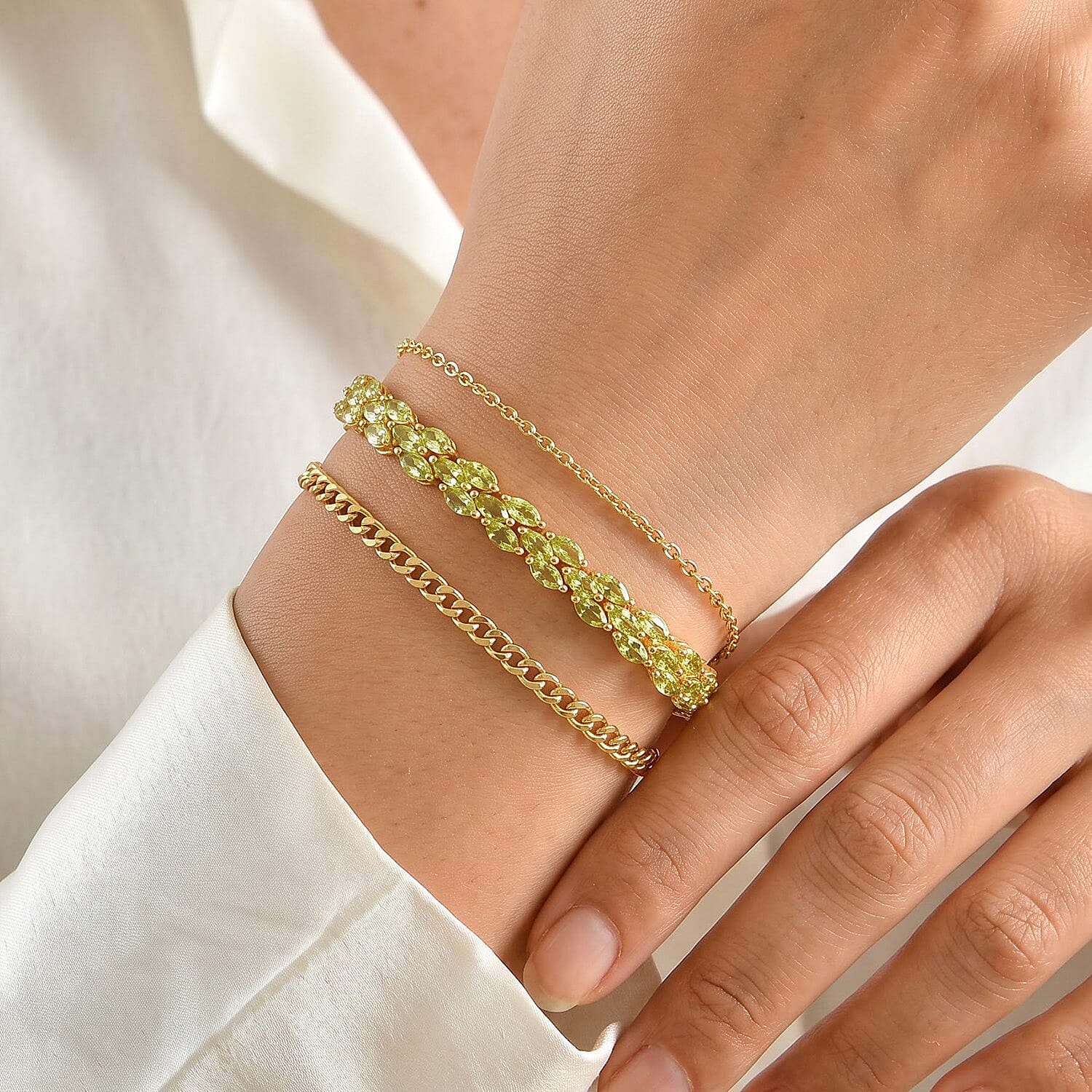 EverTrue Hebei Peridot 13.25 ctw Bracelet in 18K YG Plated (7.25 In)