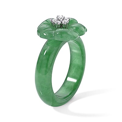 D'Joy Green Jade (D) and Moissanite 19.65 ctw Ring in Rhodium Over Sterling Silver (Size 6.0)