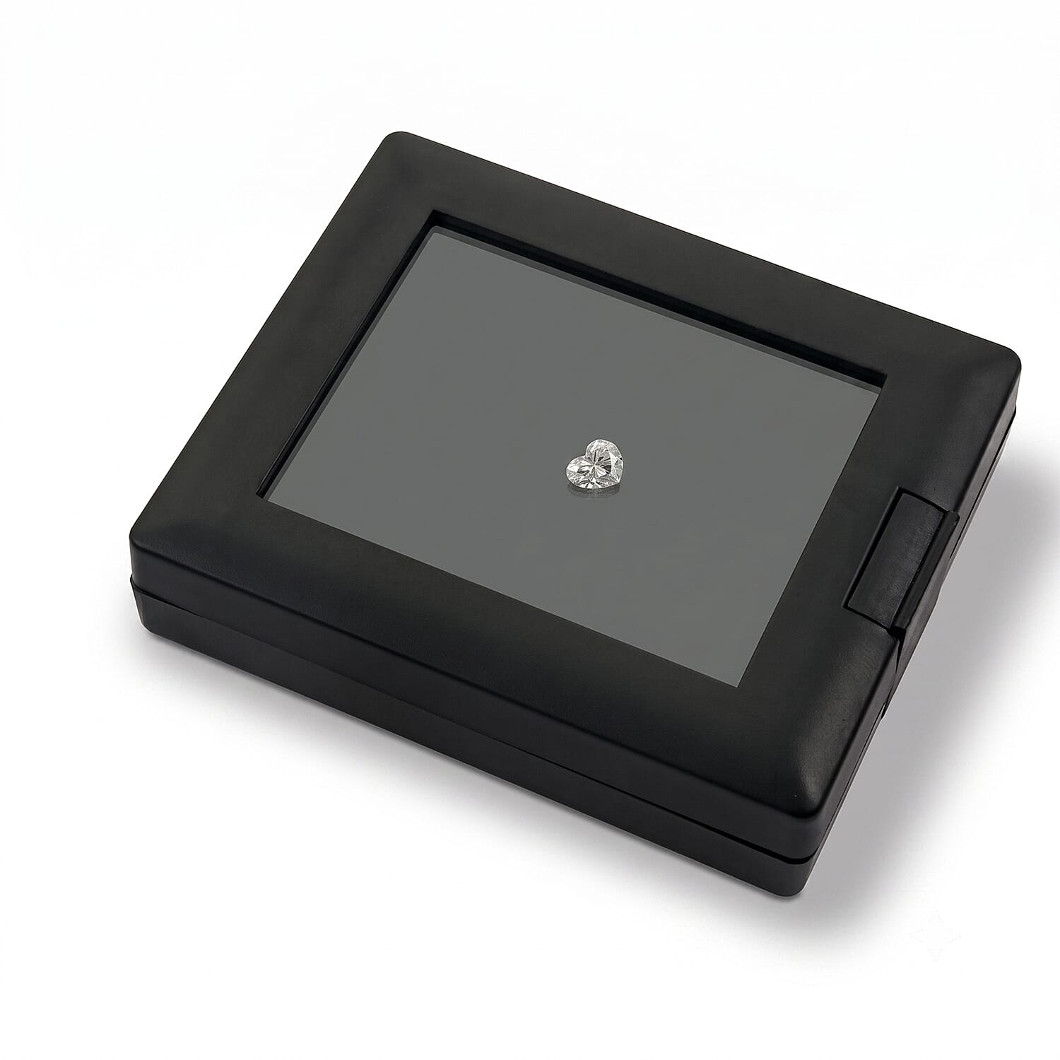 Diamond (F, VS1) (Hrt 4.5mm) 0.52 ctw