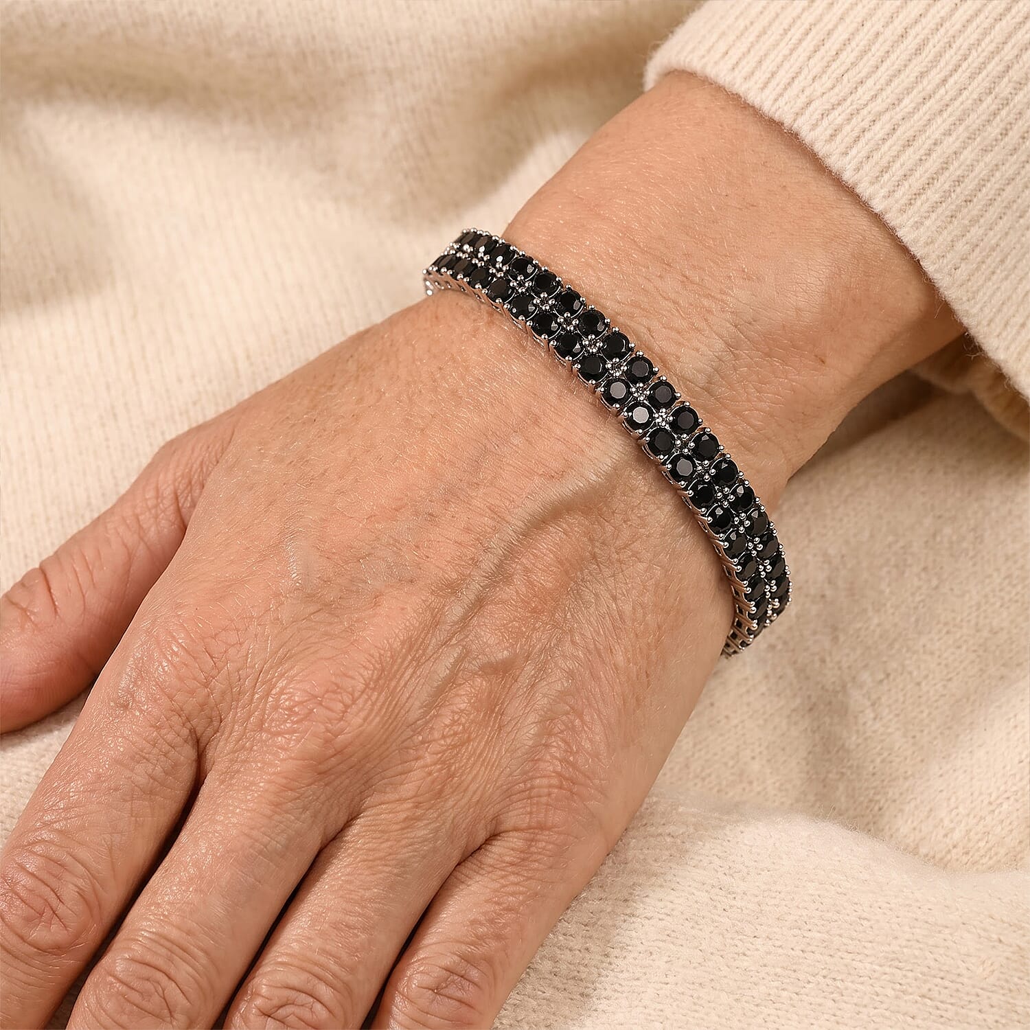 EverTrue Thai Black Spinel 13.00 ctw Bracelet in Platinum Bond (7.25 In)