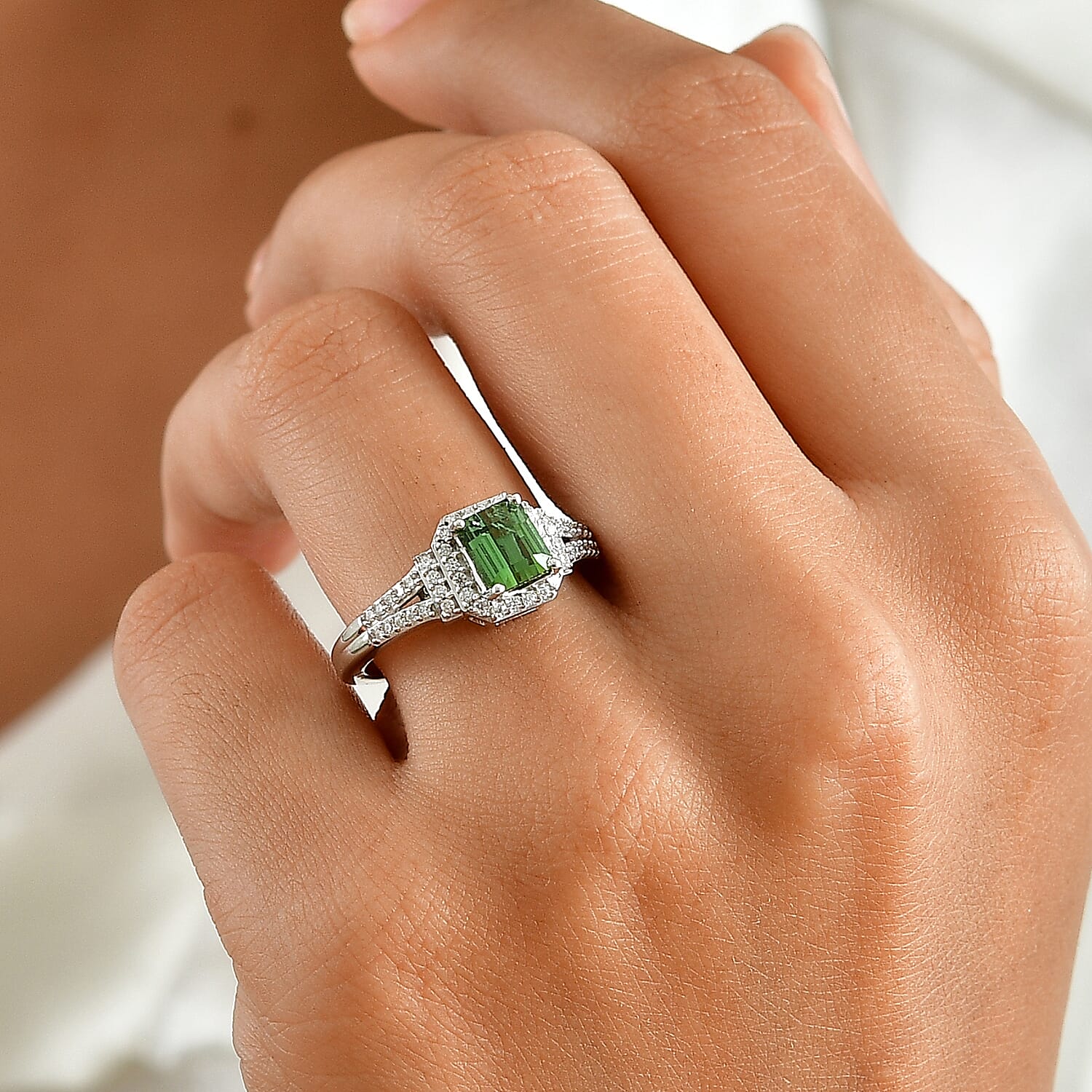 D'Joy AAA Mint Tourmaline and Moissanite 1.20 ctw Ring in Rhodium Over Sterling Silver (Size 6.0)