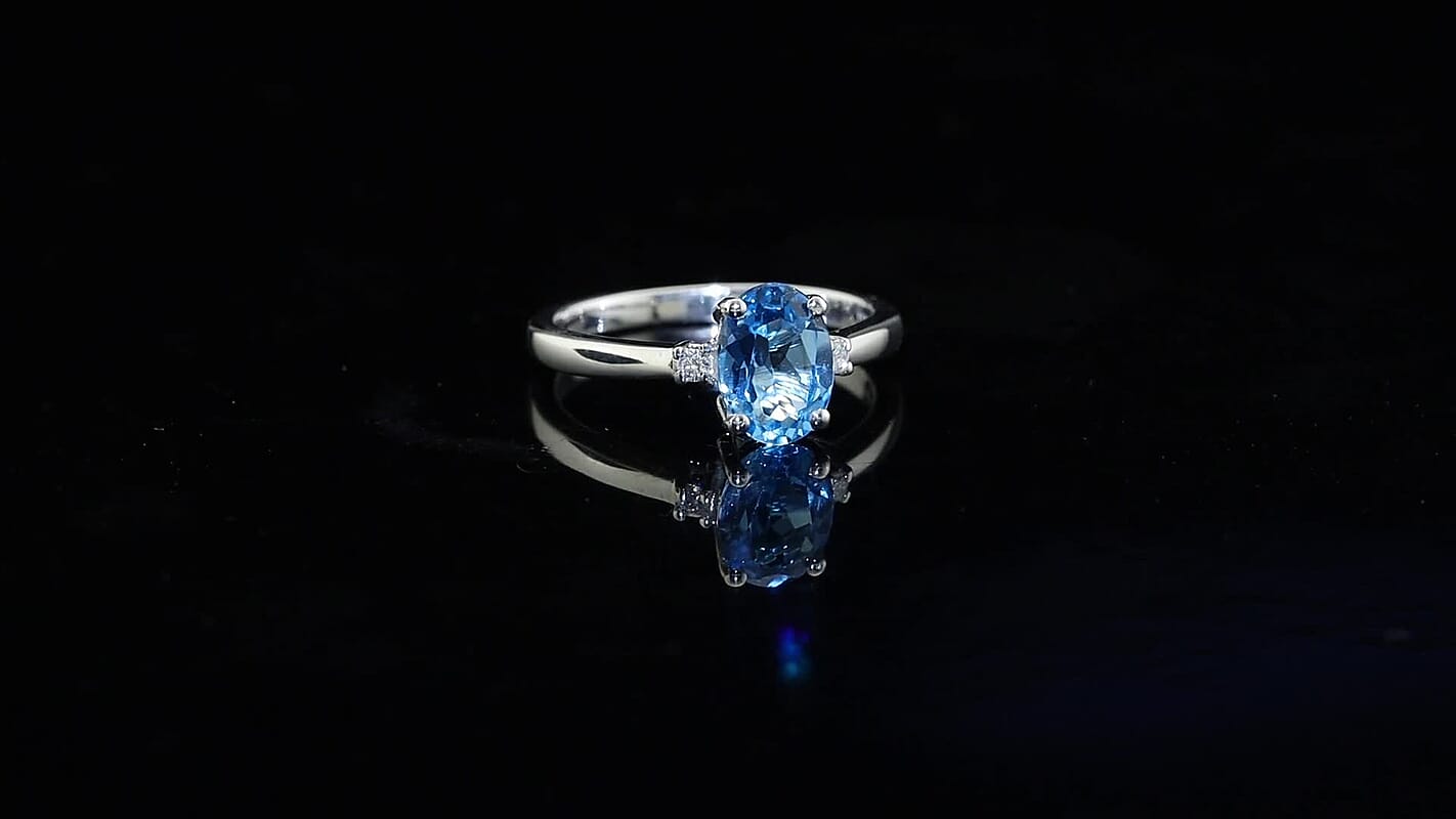 Premium Swiss Blue Topaz, Luxuriant Lab Grown Diamond (G-H, SI) Ring in Rhodium Over Sterling Silver (Size 10.0) 1.50 ctw
