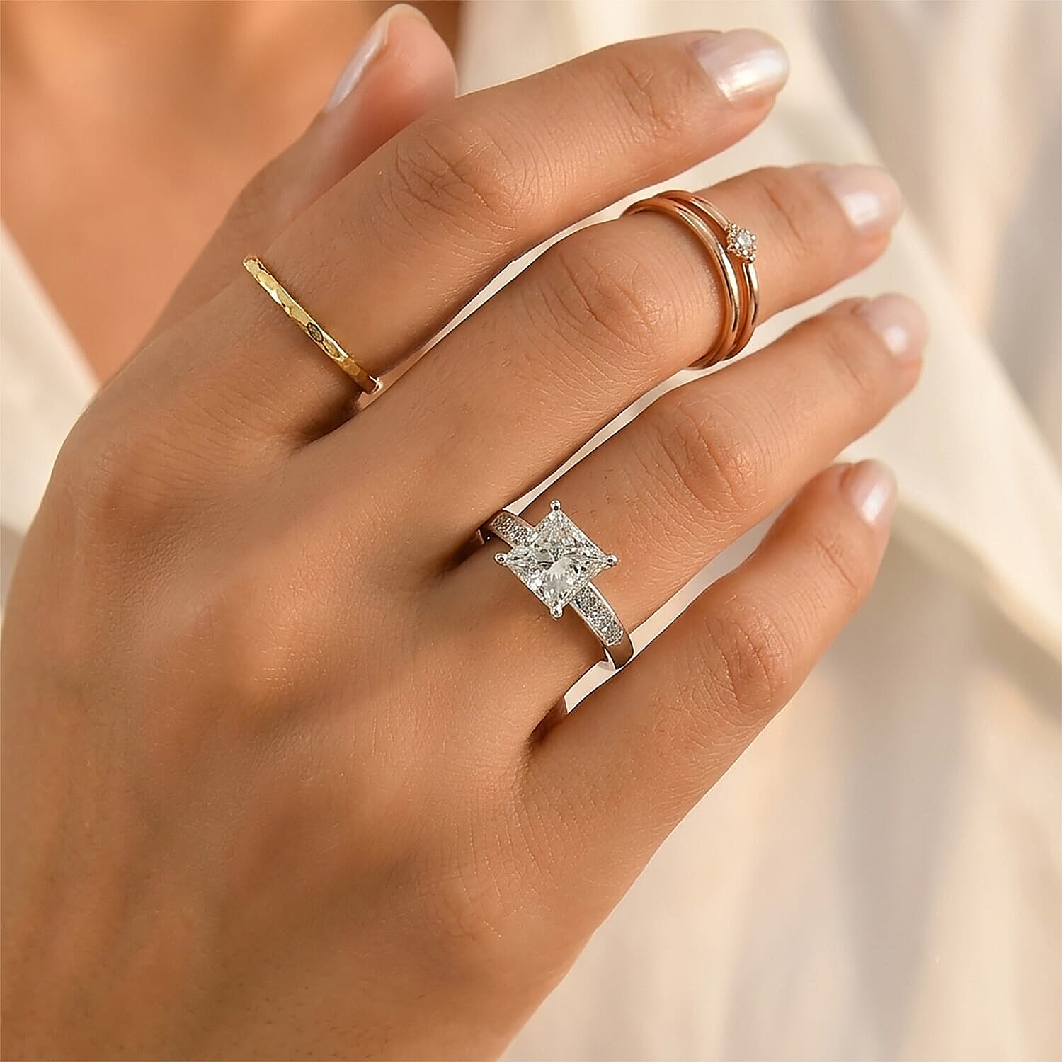 Luxuriant Lab Grown Diamond G-H VS 3.50 ctw Ring in 14K White Gold (Size  5.0)