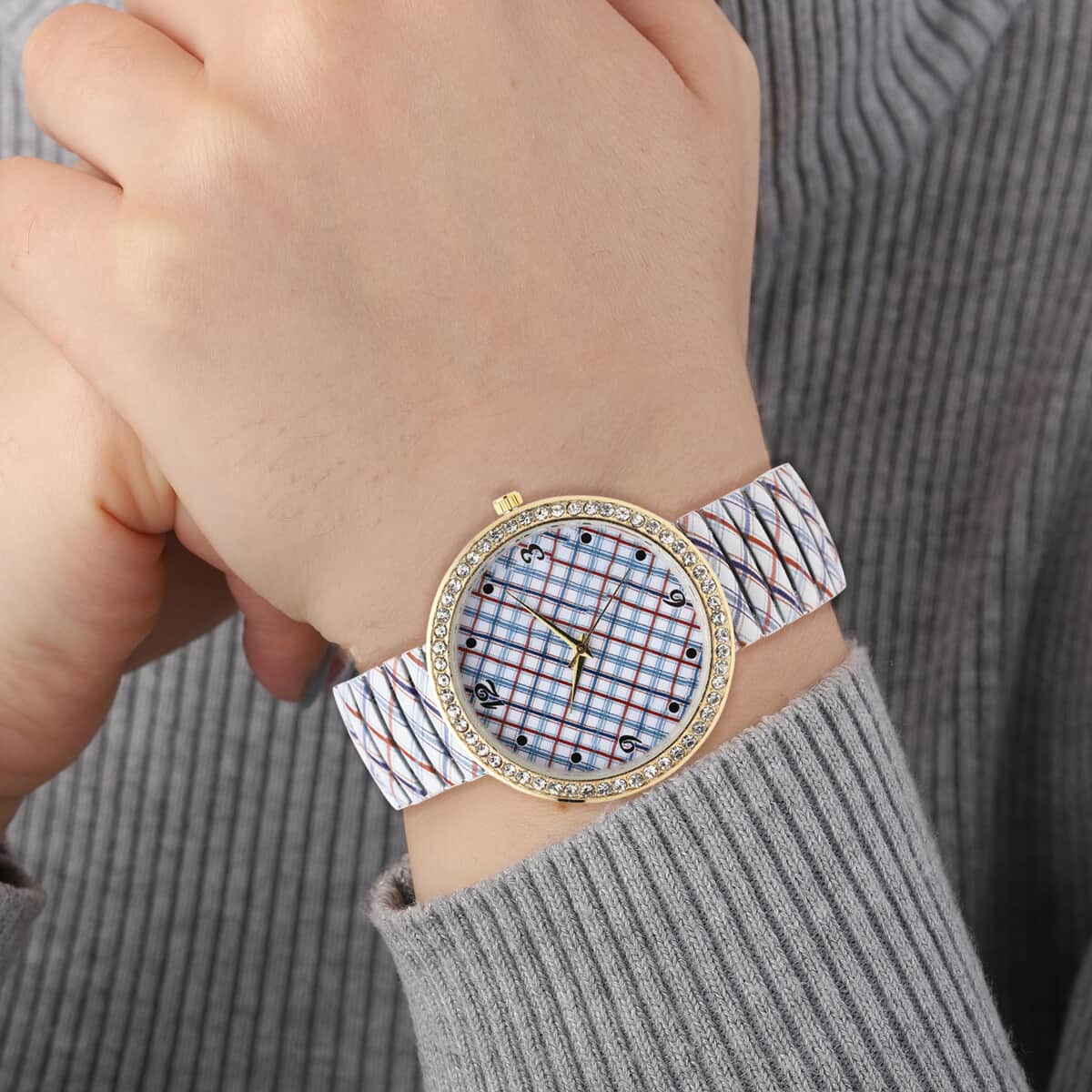 Strada Austrian Crystal Japanese Movement Plaid Pattern Stretch Bracelet Watch with Stainless Steel Strap image number 2