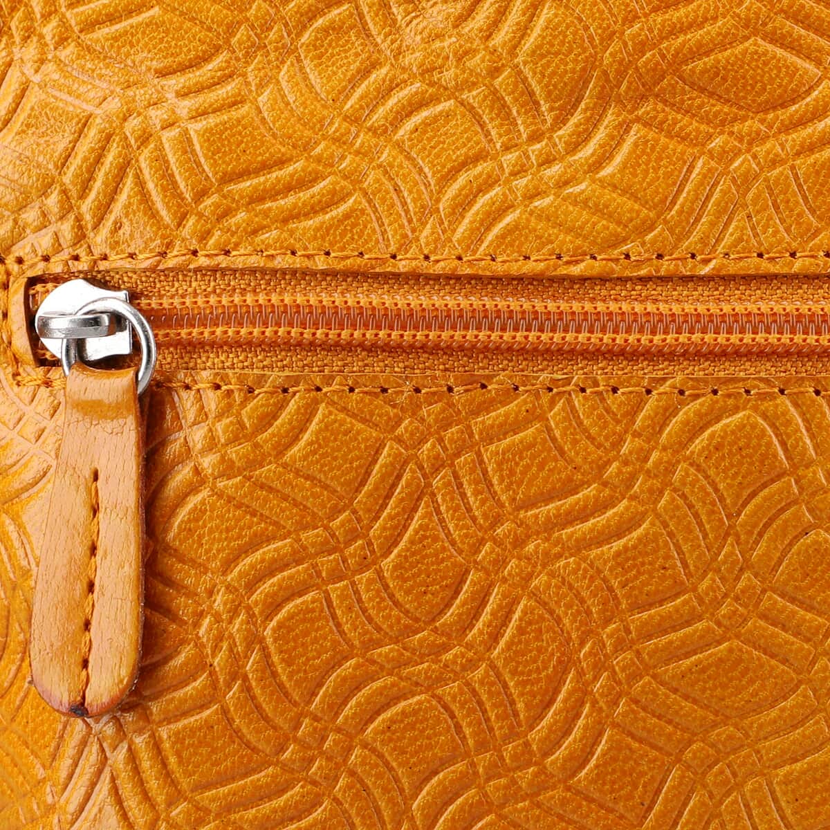 Vivid by Sukriti Yellow Traditional Camel Safari Pattern Hand Painted Genuine Leather Crossbody Bag image number 5