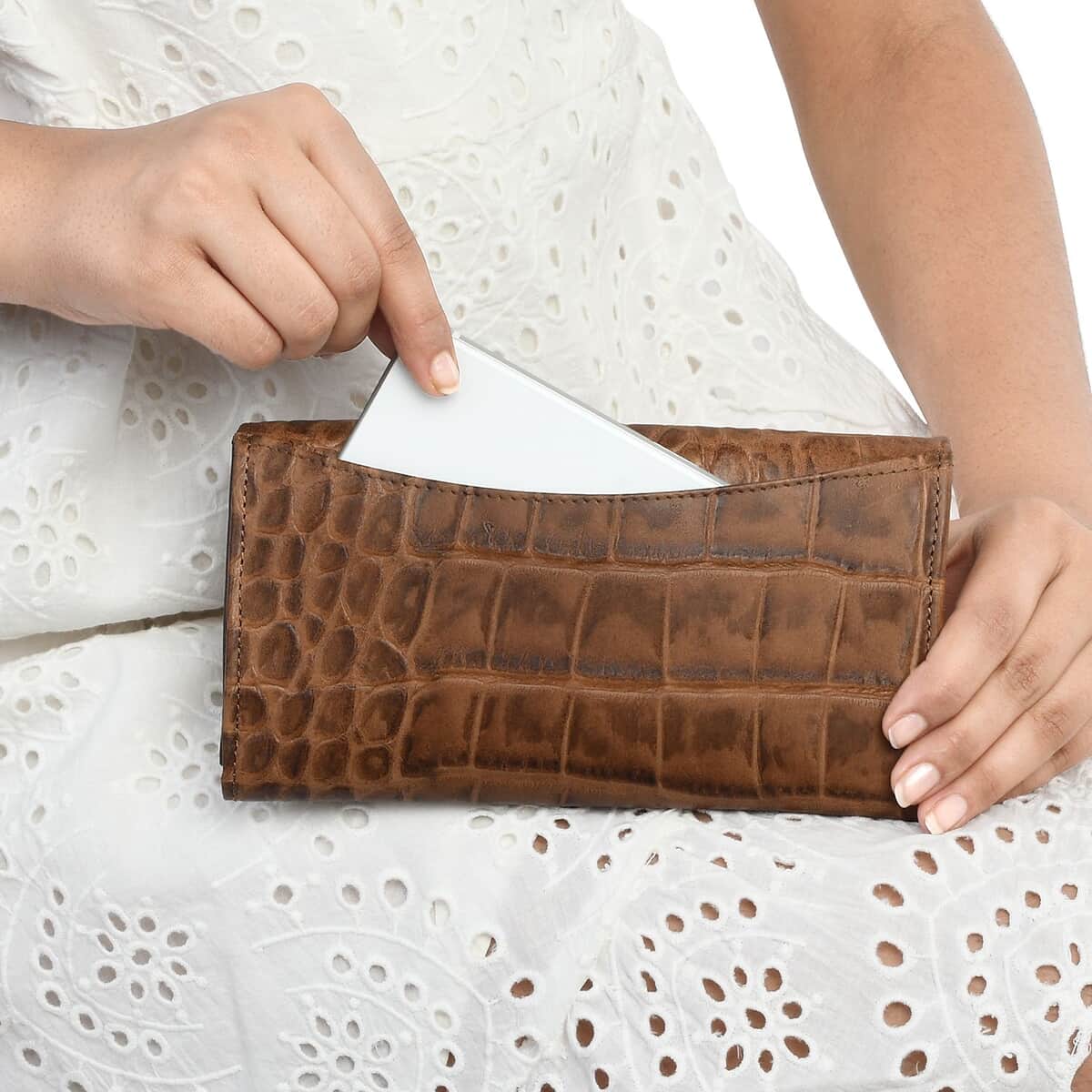 Union Code Brown RFID Genuine Leather Wallet for Women | Leather Purse | Card Holder | Designer Wallet image number 1