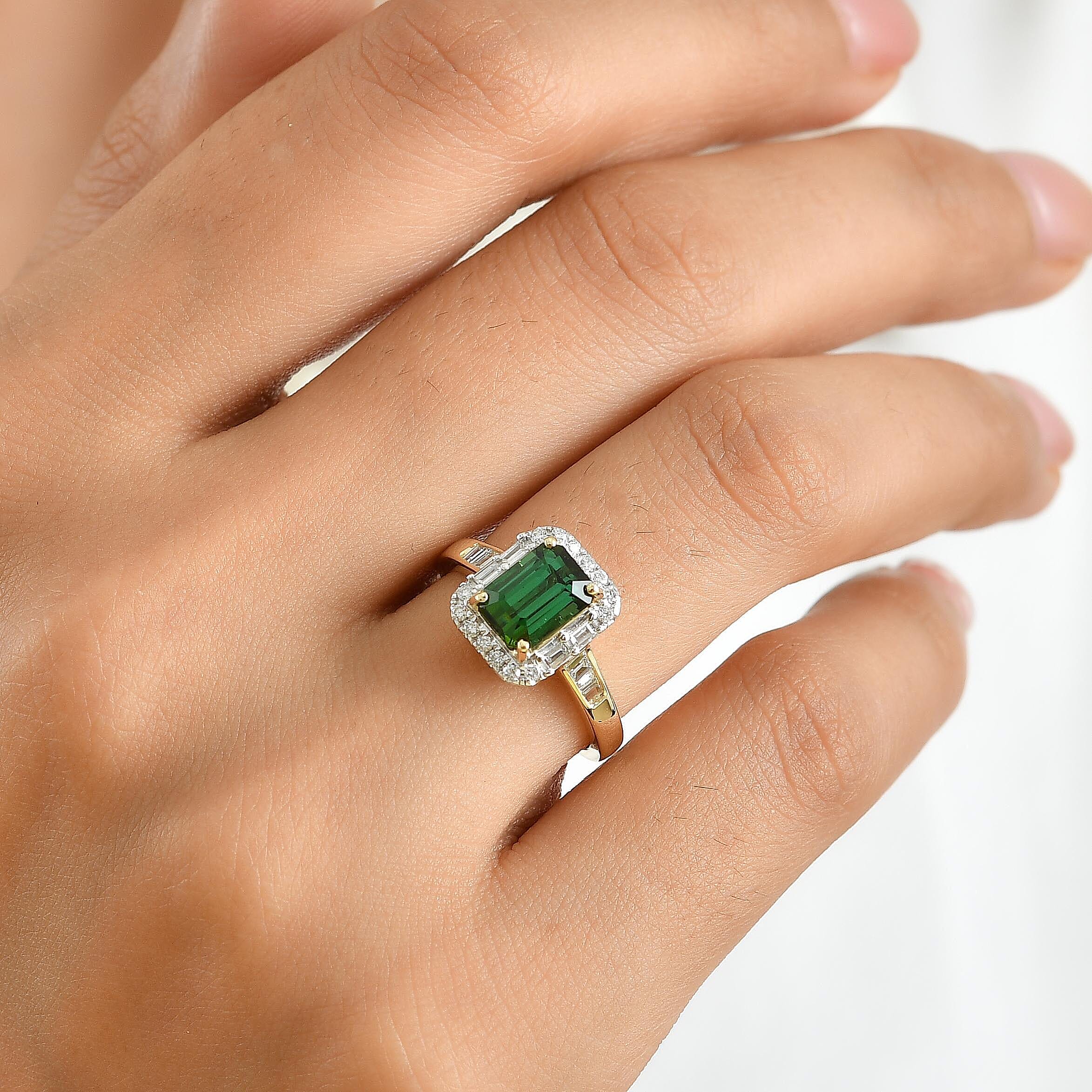 Certified & Appraised AAA Sapo Green Tourmaline and Luxuriant Lab Grown Diamond G-H SI 2.00 ctw Ring in 10K Yellow Gold (Size  5.0)
