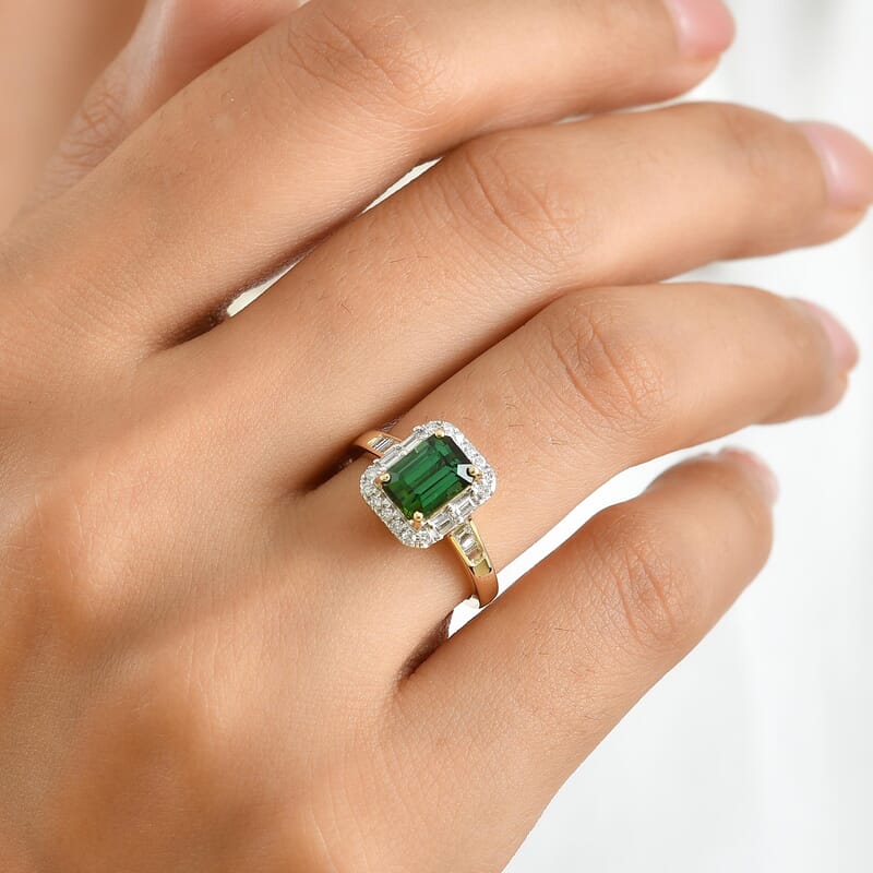 Certified & Appraised AAA Sapo Green Tourmaline and Luxuriant Lab Grown Diamond G-H SI 2.00 ctw Ring in 10K Yellow Gold (Size  5.0)