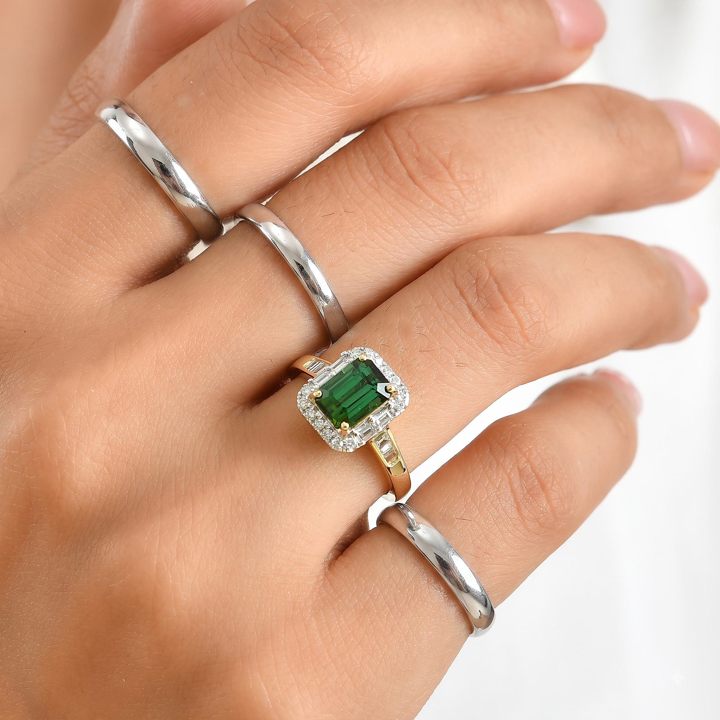 Certified & Appraised AAA Sapo Tourmaline and Luxuriant Lab Grown Diamond G-H SI 2.00 ctw Ring in 10K Yellow Gold (Size 6.0)