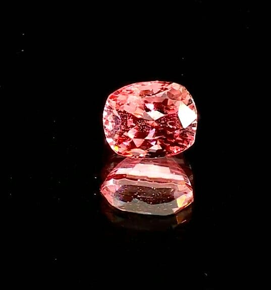 Certified and Appraised AAAA Padparadscha Spinel (Cush Free Size) 1.00 ctw