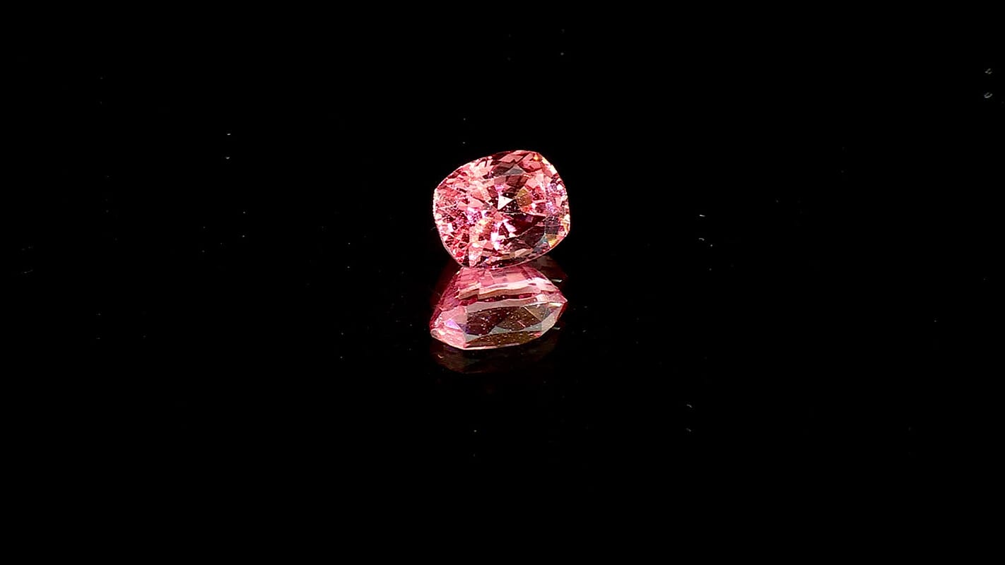 AAAA Padparadscha Spinel (Ovl Free Size) 1.00 ctw