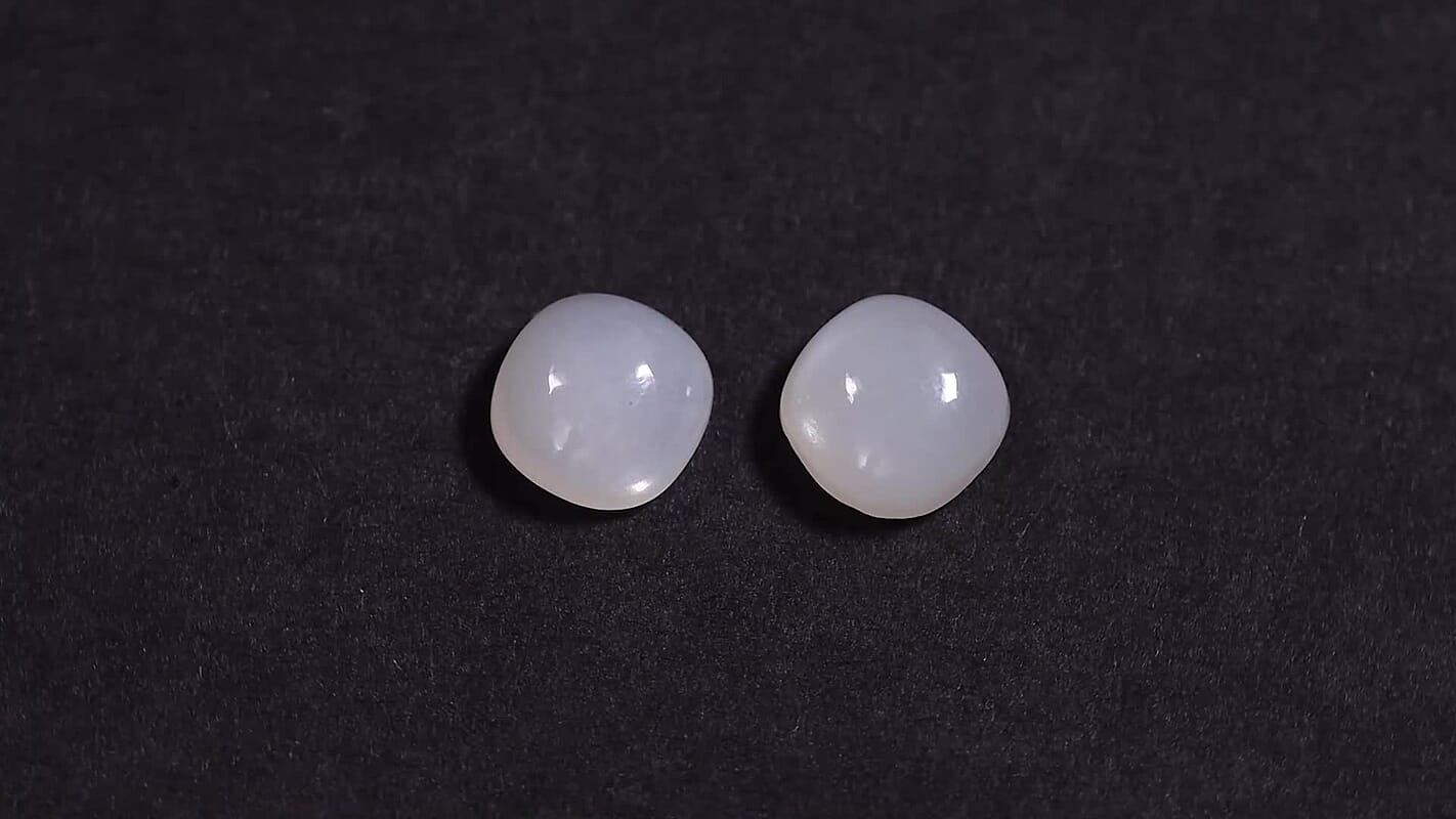 White Moonstone Set of 2 (Cush 8x8 mm) 4.04 ctw