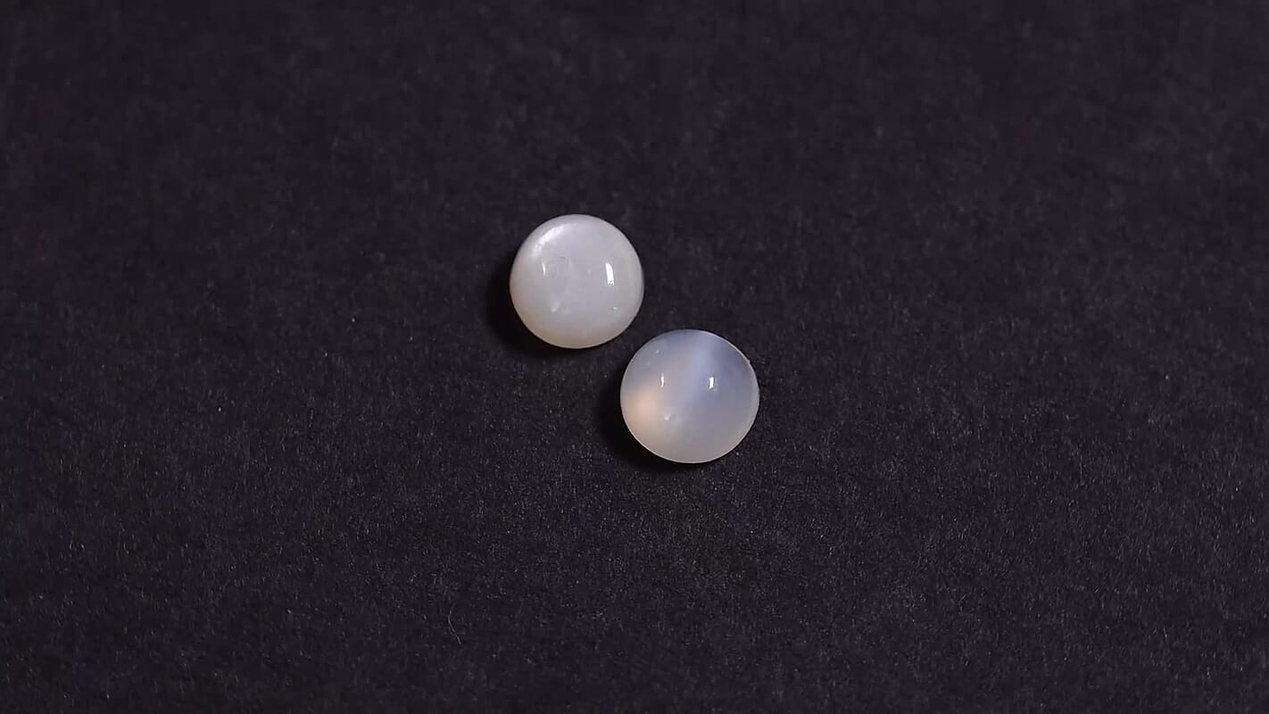 White Moonstone Set of 2 (Rnd 6 mm) 1.49 ctw