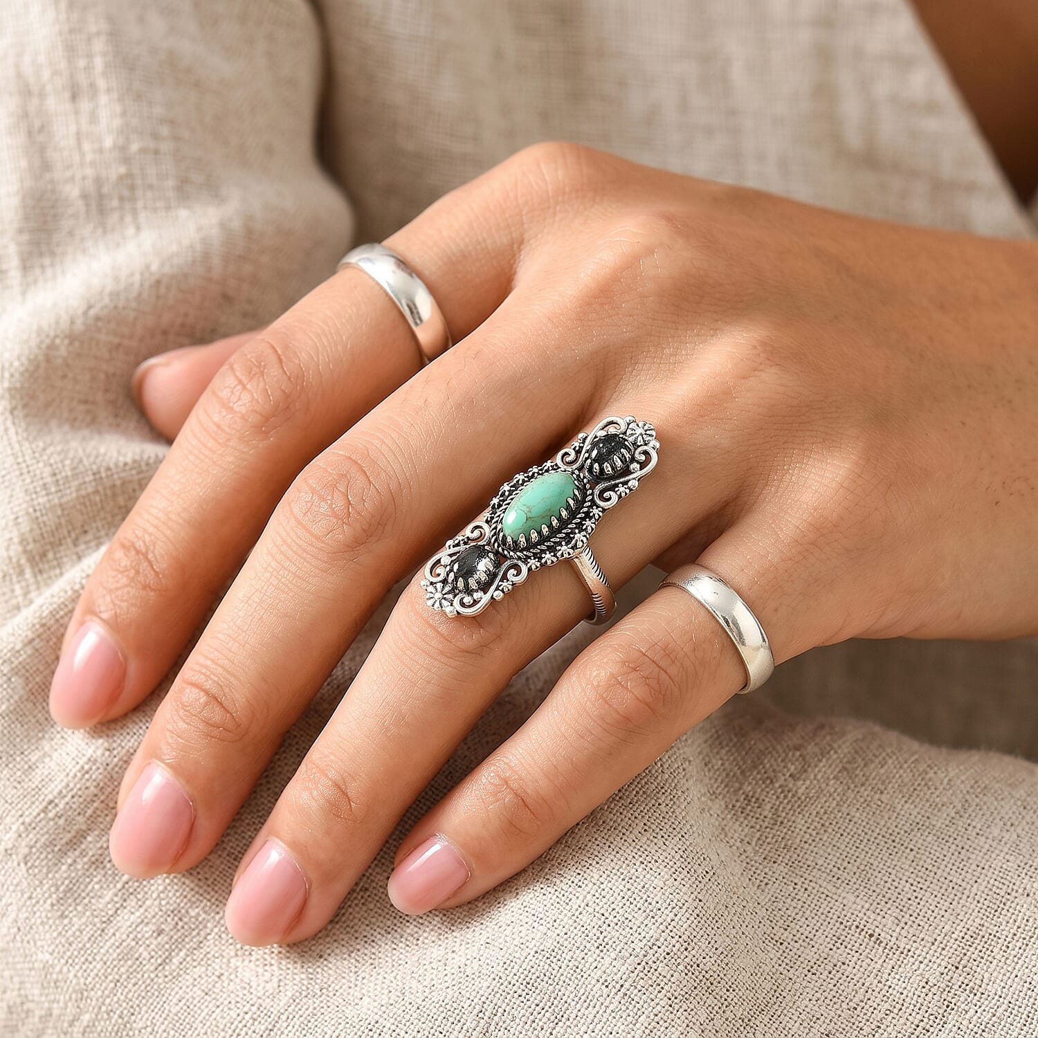 D'Joy Artisan Crafted Premium Tahoe Nevada Turquoise and White Buffalo 3.20 ctw Southwest Heirloom Ring in Sterling Silver (Size 6.0)