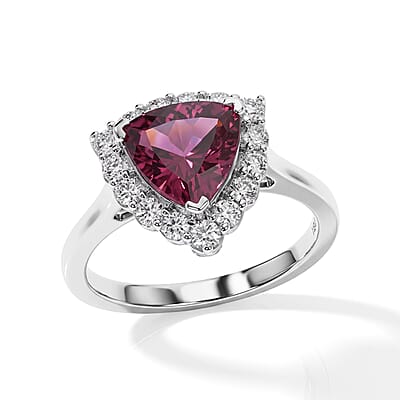 Certified and Appraised D'Joy Premium Usambara Color Change Garnet and Moissanite 2.50 ctw Ring in Rhodium Over Sterling Silver (Size 6.0)