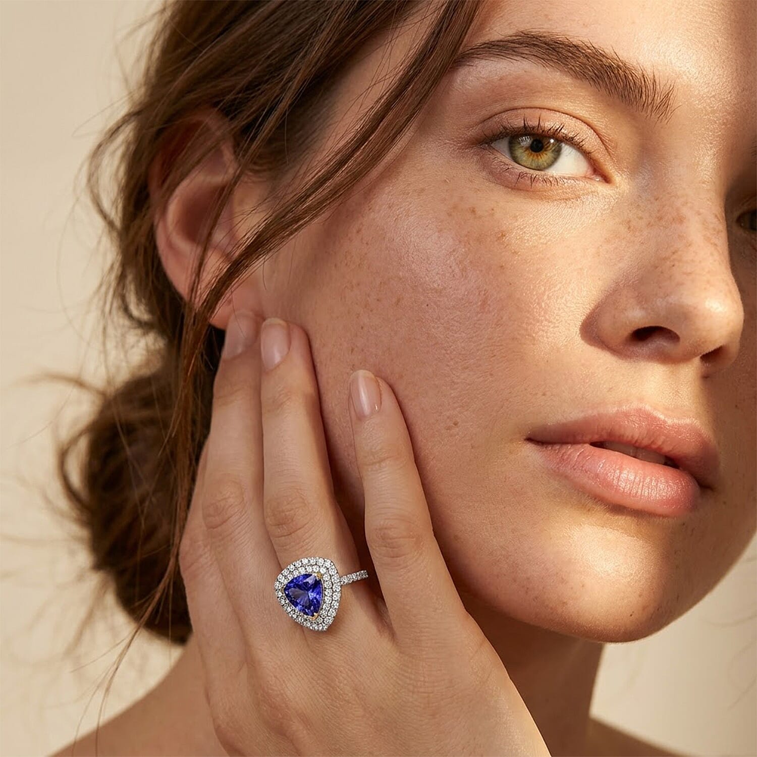 Certified & Appraised AAA Tanzanite and Luxuriant Lab Grown Diamond G-H SI 4.50 ctw Ring in 10K Yellow Gold (Size 6.0)