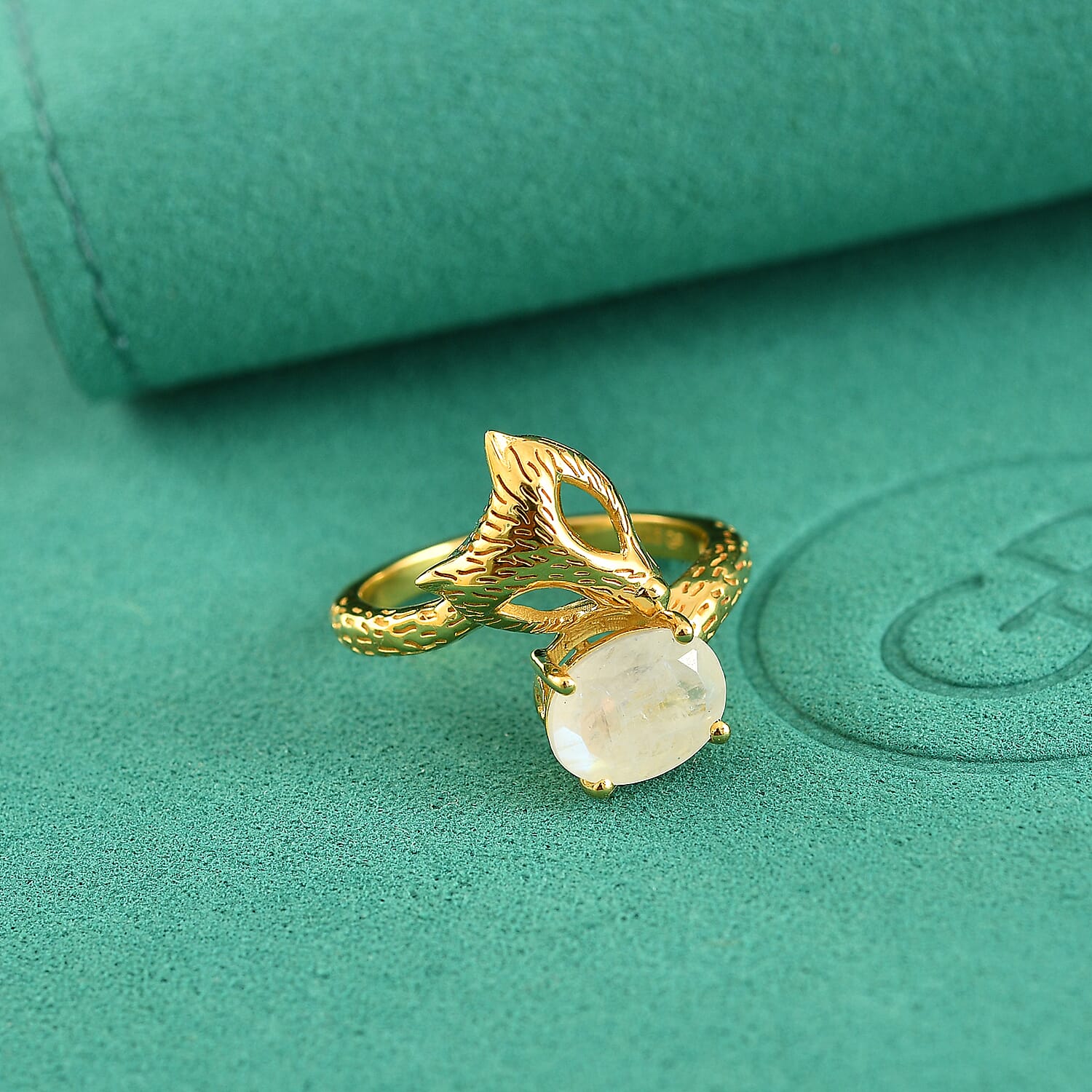 GP Trionfo Collection Premium Rainbow Moonstone 1.90 ctw Ring in 18K Vermeil Yellow Gold Over Sterling Silver (Size 6.0)