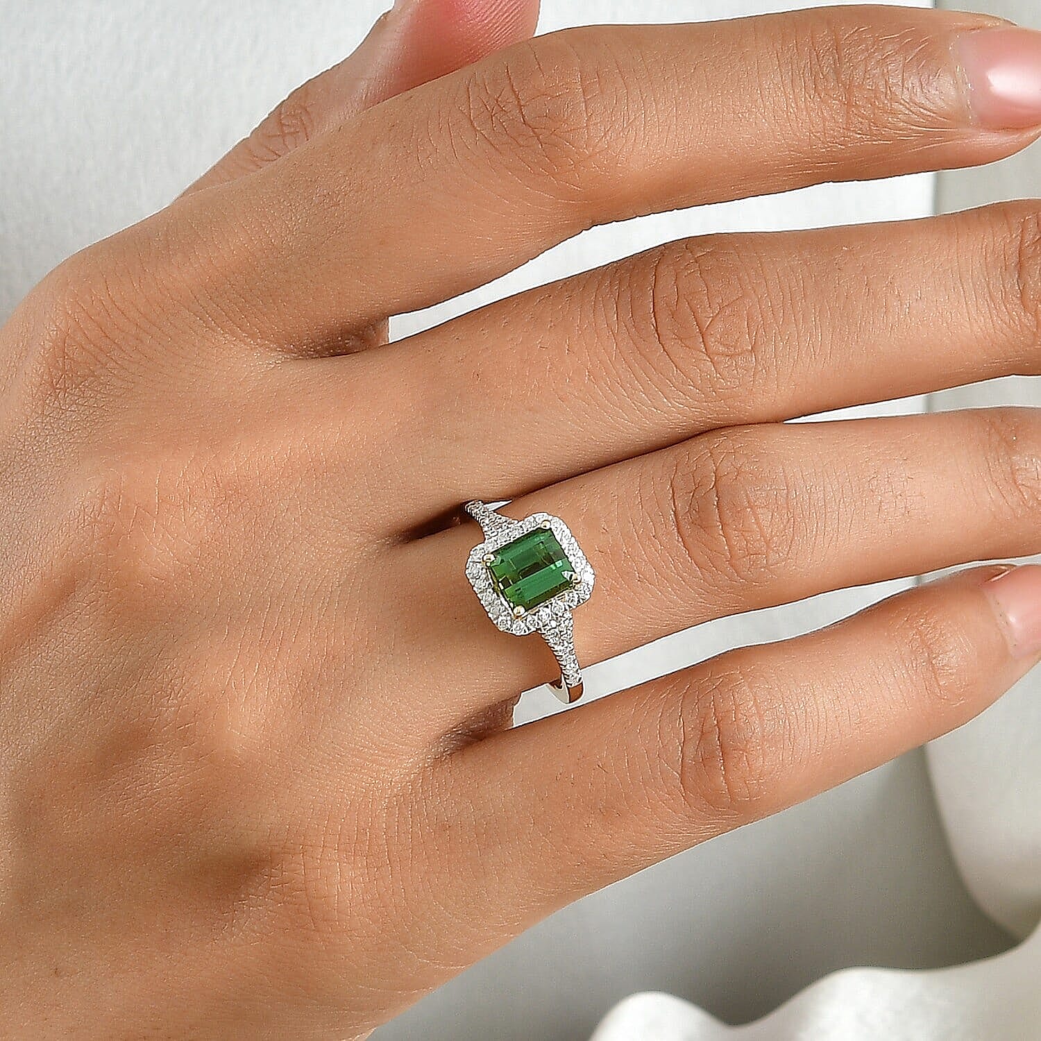 Luxoro AAA Sapo Green Tourmaline and Diamond I2 2.35 ctw Midnight Regent Ring in 10K Yellow Gold (Size  6.0)