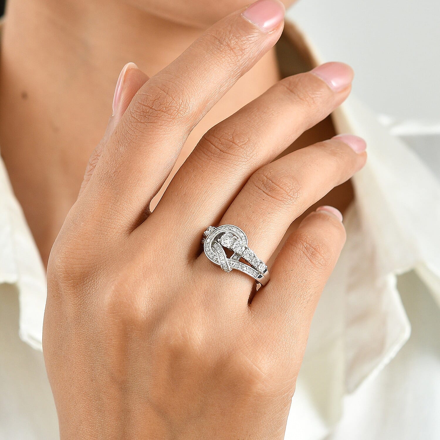 Luxuriant Lab Grown Diamond G-H SI 1.00 ctw Bond Collection Ring in Rhodium Over Sterling Silver (Size 6.0)