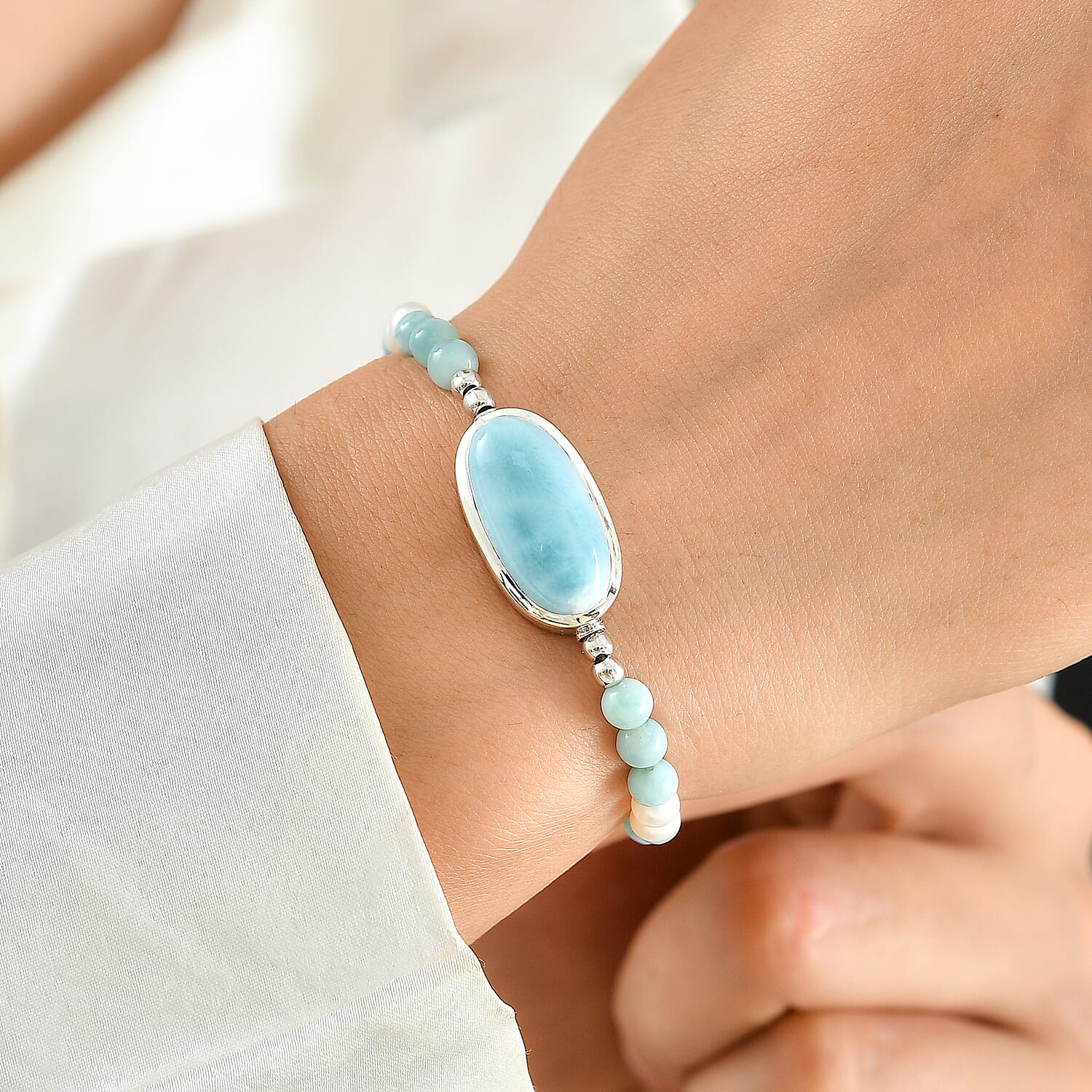 D''Joy Larimar, Freshwater Pearl Bracelet in Rhodium Over Sterling Silver (6.50 In) 19.75 ctw