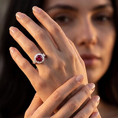 Certified & Appraised AAA Usambara Color Change Garnet and Luxuriant Lab Grown Diamond GH SI 3.50 ctw Ring in 10K Yellow Gold (Size 6.0)