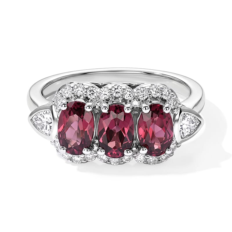 D'Joy Premium Usambara Color Change Garnet and Moissanite 2.20 ctw Ring in Rhodium Over Sterling Silver (Size 6.0)
