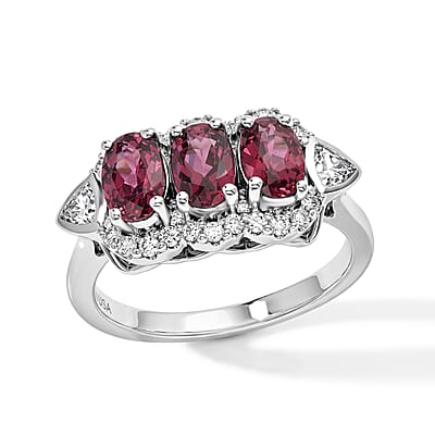 D'Joy Premium Usambara Color Change Garnet and Moissanite 2.20 ctw Ring in Rhodium Over Sterling Silver (Size 6.0)