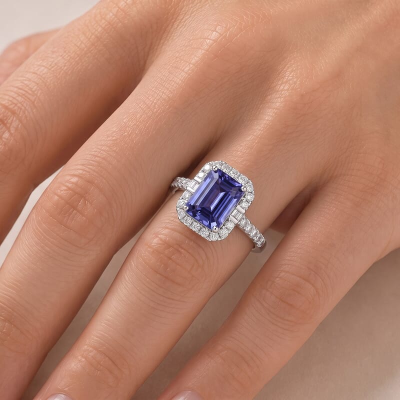 Certified and Appraised Rhapsody AAAA Tanzanite and Diamond E-F VS 2.26 ctw Ring in 950 Platinum (Size 8.0) 4.80 Grams