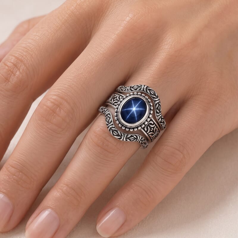 D'Joy Bali Legacy Blue Star Sapphire (DF) 4.60 ctw Borobudur Star Stack Ring in Sterling Silver (Size 5.0)
