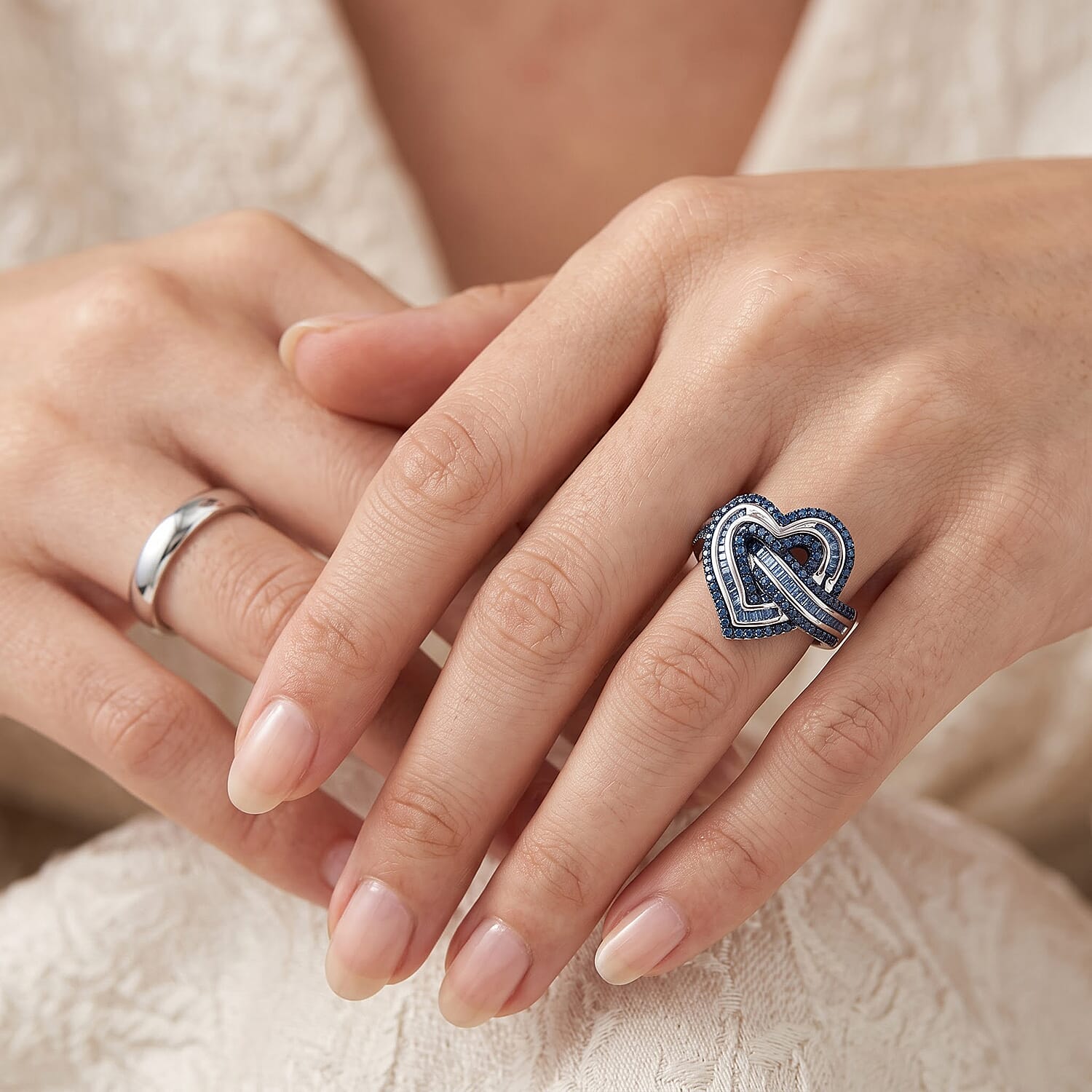 D'Joy Blue Diamond 1.00 ctw Heart Ring in Rhodium Over Sterling Silver (Size 8.0)