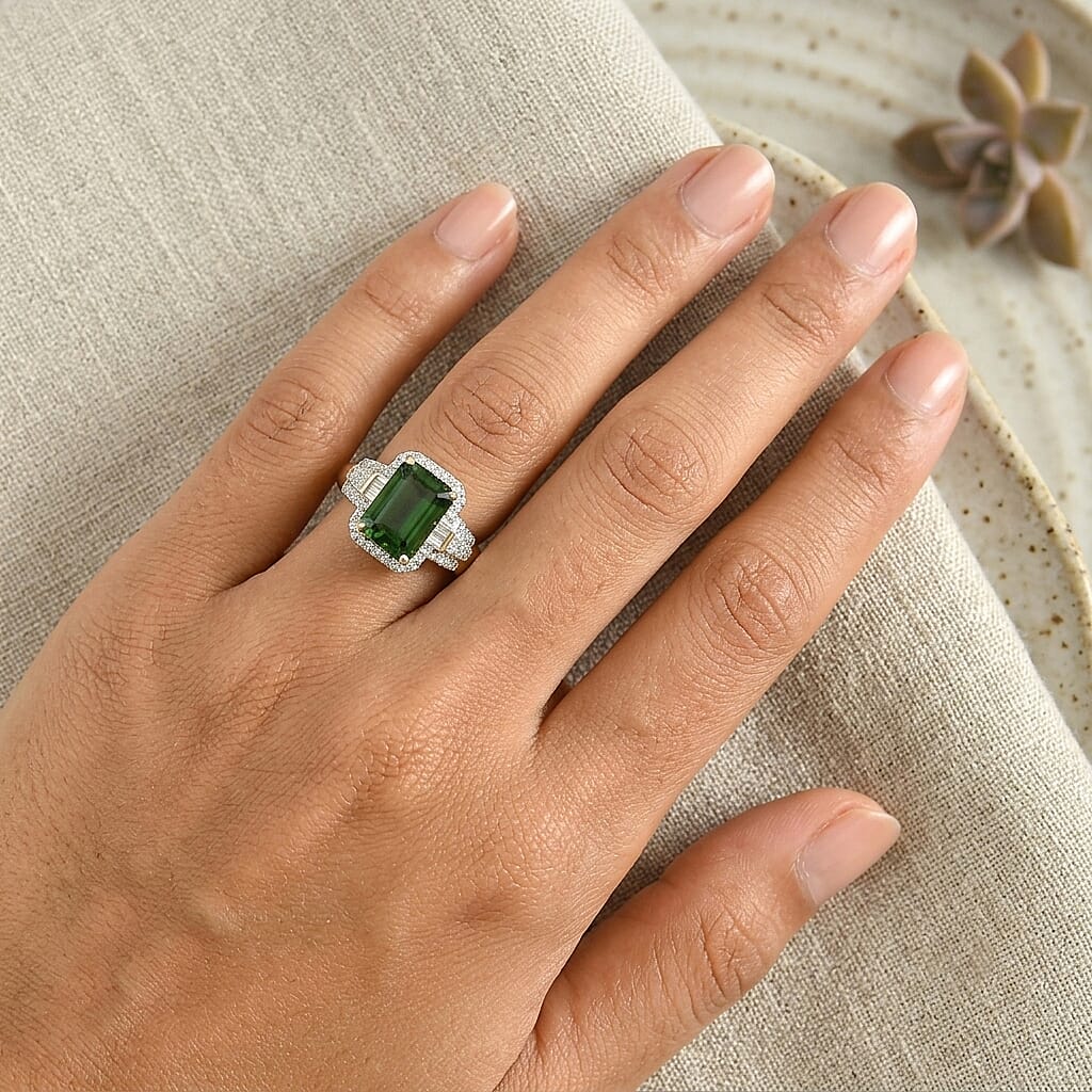 Luxoro AAA Sapo Green Tourmaline and Diamond I2 5.30 ctw Midnight Horizon Ring in 14K Yellow Gold (Size 7.0)