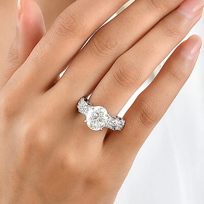 D'Joy Moissanite 5.50 ctw Ring in Rhodium Over Sterling Silver (Size 7.0)